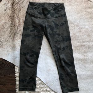 Lululemon wunderunder crop